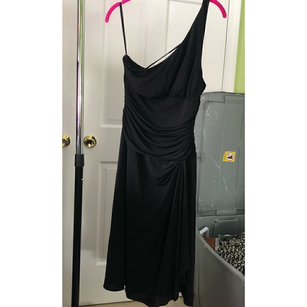 EUC BCBG Maxazria One Shoulder Ruched Dress